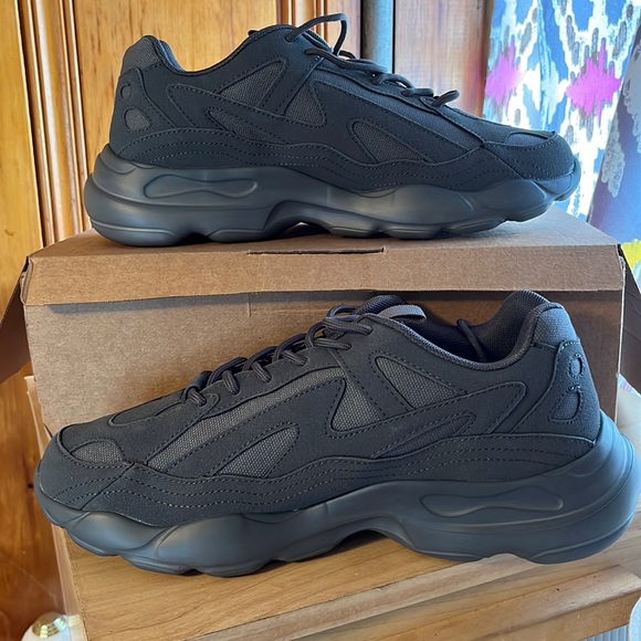ASOS Design Gray chunky sneakers - Picture 1 of 5
